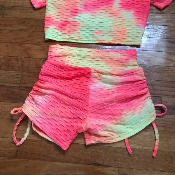 Matching Gym Set Shorts and Shirt - Picture 6 of 6